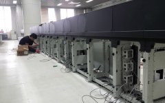 為什么操作臺必須具備線纜管理系統？